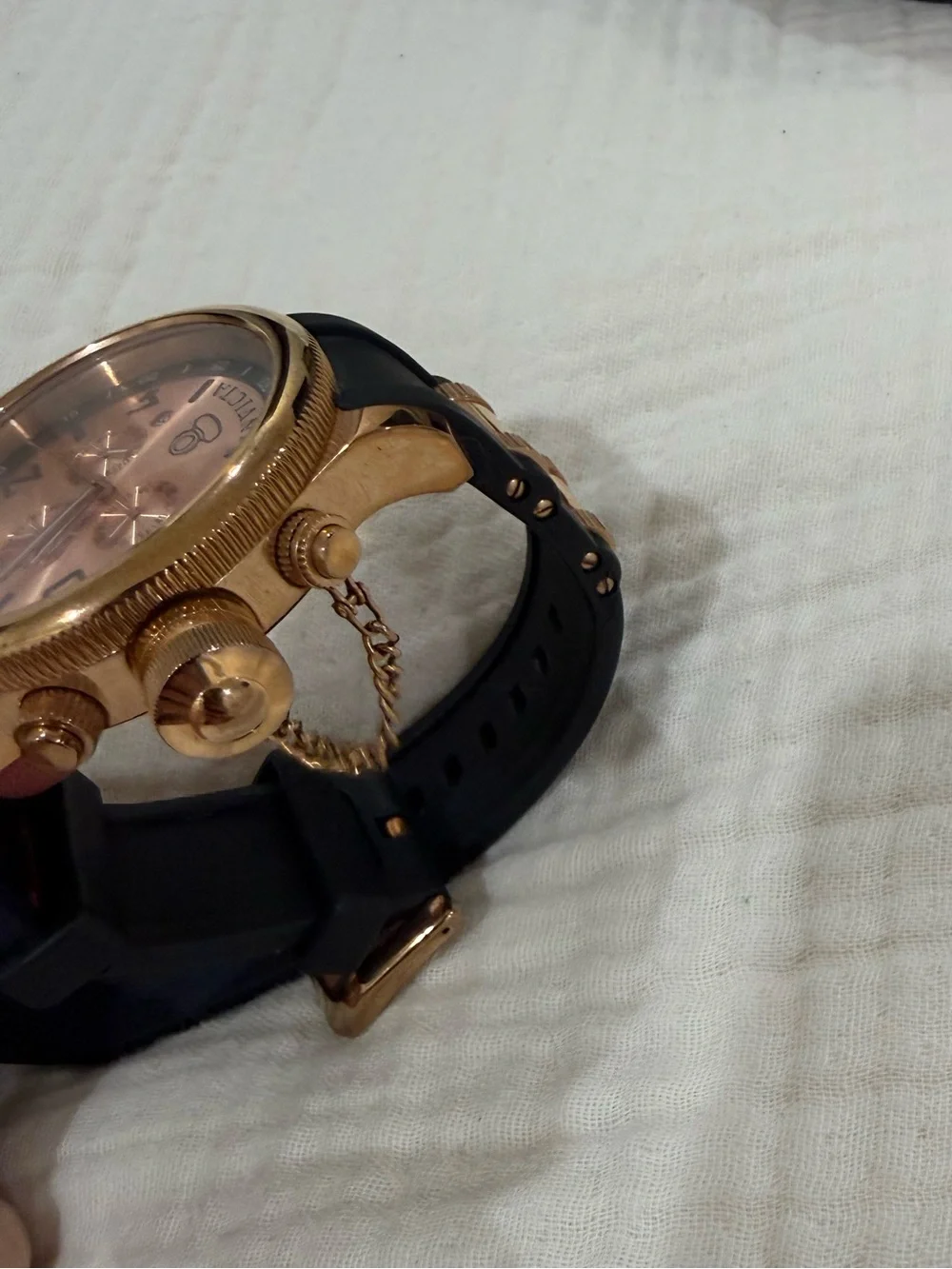 Invicta Men’s Rose Gold Dial Black Silicone Chronograph Watch